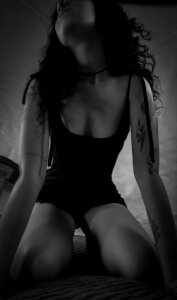 🫣 de ViolettNyx  3 Imagens