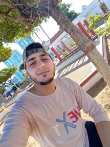 xxxxhotxoxo: walking in the square ( фото)