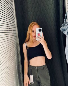 SofiaLoran Public Pic 3