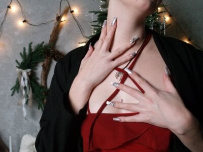 Lily_Ember Do you feel this subtle trail of temptation? Pic 5