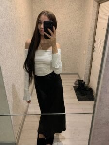 Kamilla_Cash Public 사진 3