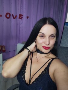 Paulinnee_ girl in black Foto  4