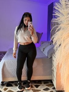 CamilaOrtiz_ Casual 👑 Gambar 2