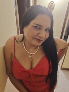 Afrodita_venus_squirt Give me a kiss Pic 6