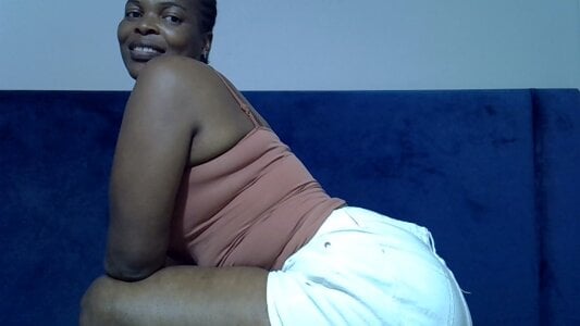 boldiva89the only Bee图片