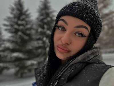 MelissaRayee winter time зображення 2