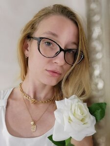 Claire_Vi