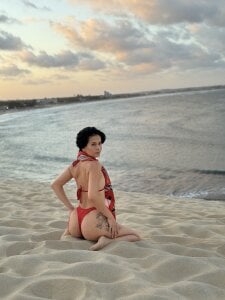 Pôr do sol proibido ☀️🔥 de LissPerolaa  4 Imagens