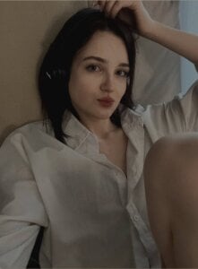 AllynHagie Lavender morning 🍓 Pic 5