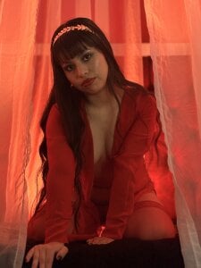 YOU WON'T BE ABLE TO RESIST MY CURVES🔥 de Raven_Luxx  3 Imagens