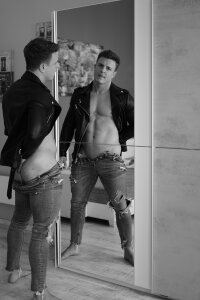 JimmyHardin30 Public Bilde 4