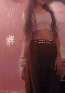 Indian_hotnes Public Pic 4