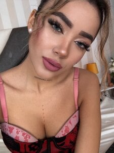 KylieLoveXX Sexy lady 🫦  2টি ছবি