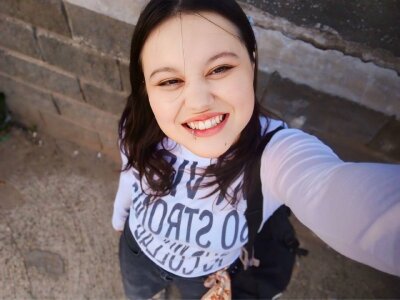 BelenHunkinsPublic图片