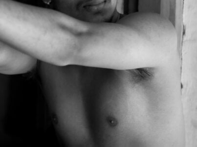 Handsome_09 Public Pic 5