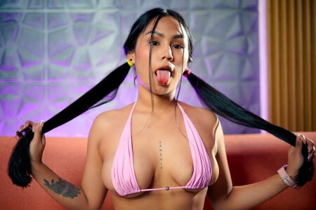 aliccesmith LA TI NA Kuva