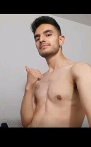 NicoxDel Sin camisita Pic 3