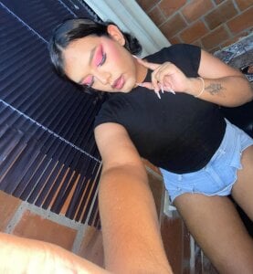 xkaty_grey Public Pic 2