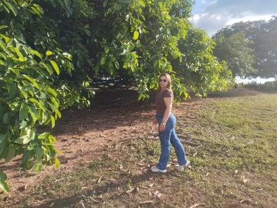 MIA-LARIOS ✨ Pic 3