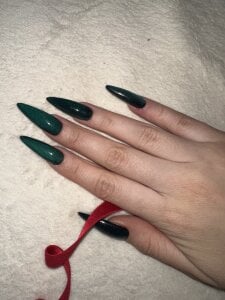 Nails de AlysonHuxley_  8 photos