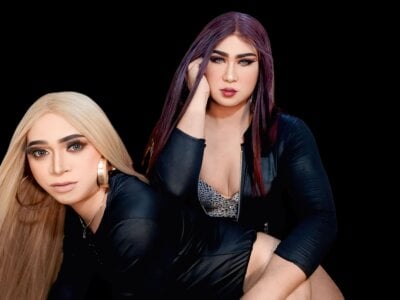 Incredible_Shemale: with my fucktoy slave ( фото)