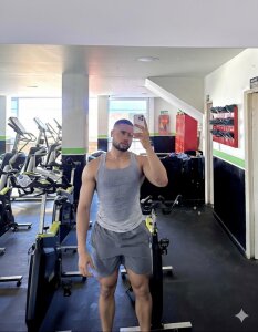 CHRISTIAN_DISICK After work out! зображення