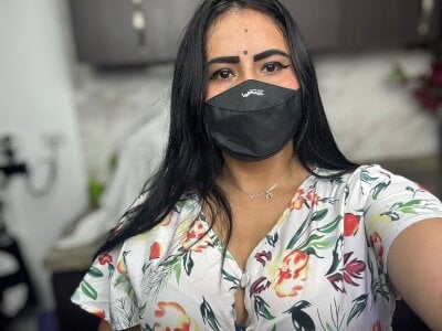 dayadubey_ 💙🤍 Poză 3