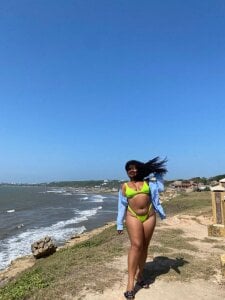 crespa_latin happy on the beach Pic 2