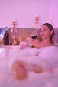 A drink with me de MelissaMoore_  2 Imagens