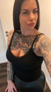 InKed-Kathy Public Pic 6