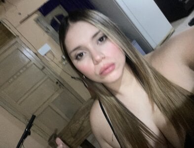 Larajeans- Public slika 4