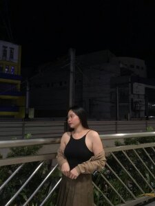 WhitneyUong Public Foto 3