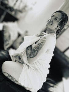 💋 Soft, wet, and dangerous... just like your fantasies 😏 de alice_h4rt  photos