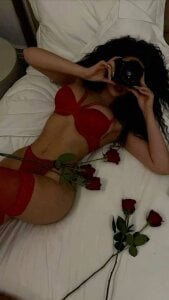 YourGirl_Peach Public Pic 9