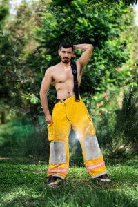 muscle_ares I will put out your horny fire with my hose Pic 3