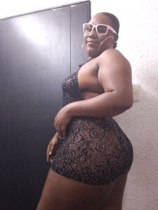 Slutty_chocolate Im so hot Pic 4