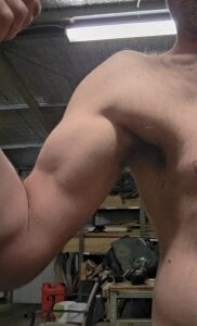 tony1266 play with me please Pic 2