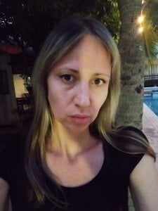 Elizabeth_Andersonn Public slika 3