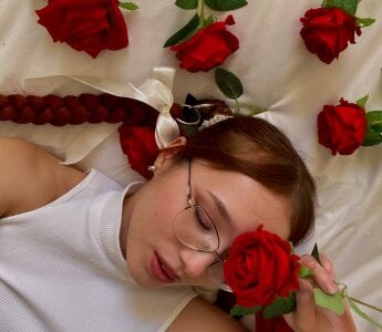 TenaTretina kullanıcısının Bath of roses albümü -  4 fotoğraf