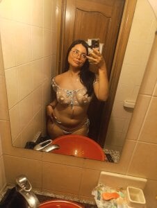 evaa_greey: Waiting for you and longing for you 🌷🤍 ( 4 фото)