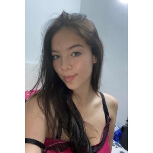 Miacrystal_ Cam Model Profile | Stripchat