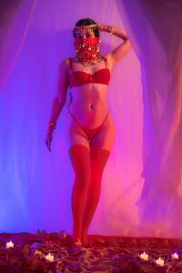 IrisLaurent I love red mood Pic 8