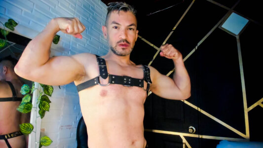 Gio_Linares Dirty Pic 2