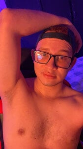 Josh_18cm Selfies Pic