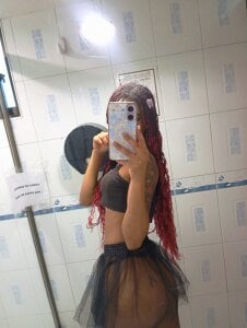 Samantha_spike2 Public Pic 8