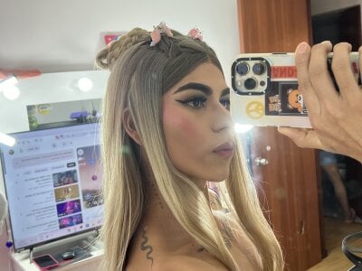 alisoondrean_ 💙 Foto