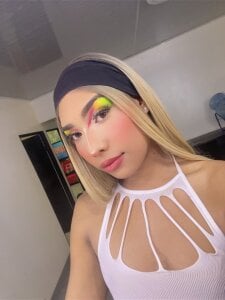 caribbean_passion_ This princess is cute makeup for you🌈😍 Pic 3