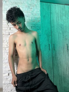 axeldarkk Public Immagine  3