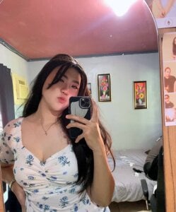 lady_fingertips Hot lady Foto 2