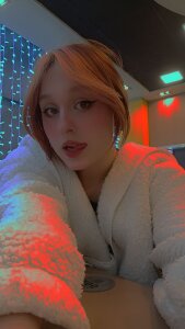 EdlaHatter Public Pic 4